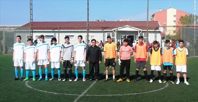 Atatürk ´ü Anma ve Gençlik ve Spor Bayramı Liseler Arası Halısaha Turnuvası