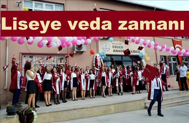Erdek Anadolu Lisesi 9. Mezunlarını verdi.