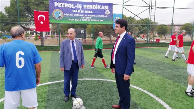 Geleneksel Petrol İş Sendikası Futbol Turnuvası başladı