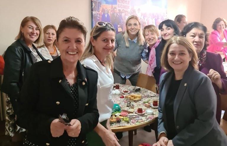 CHP kadın kollarında genişletilmiş kahvaltı buluşması