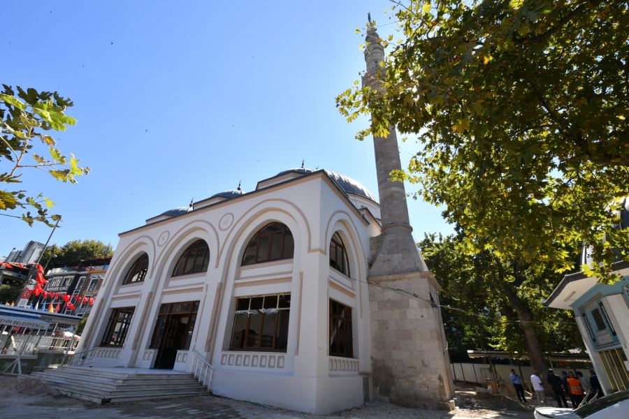 Haydar Çavuş Camii tadilatını gezdi