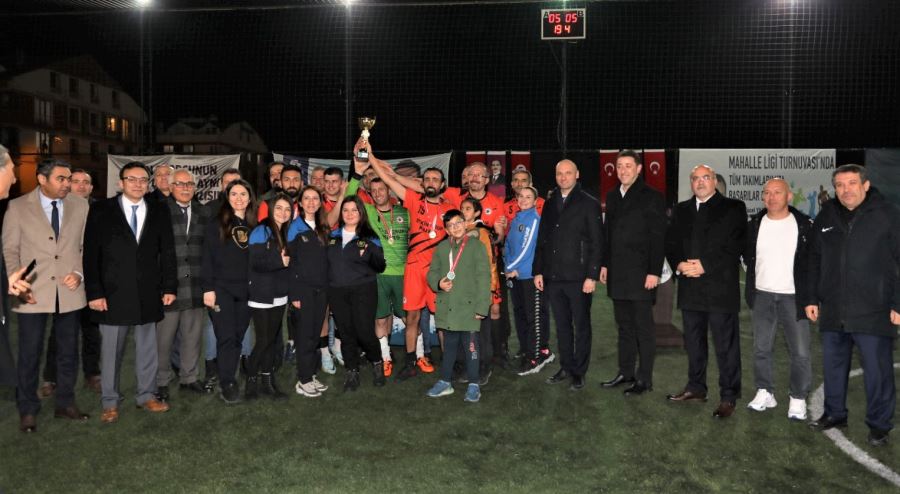 “Mahalle Ligi Futbol Turnuvası Tamamlandı”