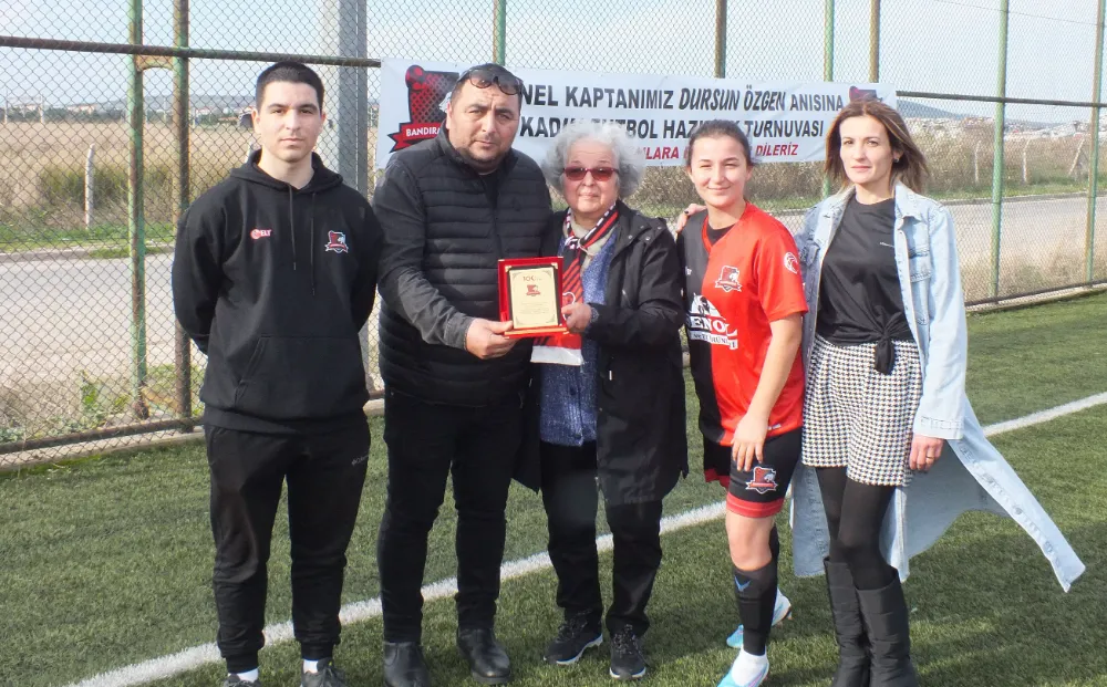 Bandırma’da kadınlar özel futbol turnuvası