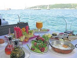 Pınar otel bahar kahvaltılarıyla sezonu açtı.