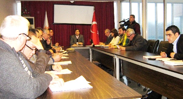 Erdek Belediye Meclis toplantısı kısa sürdü
