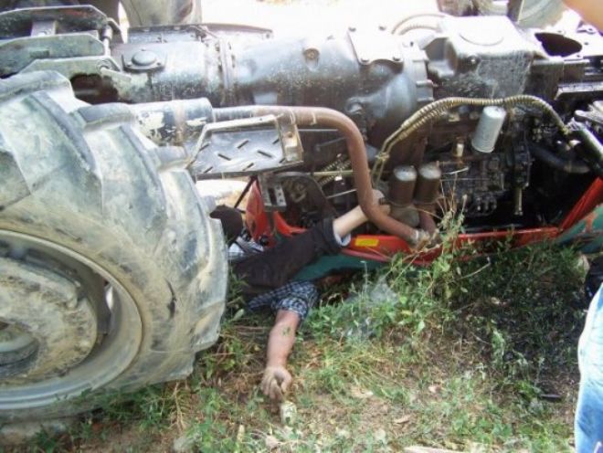 Ergilide Traktör kazası 1.ölü 1.yaralı