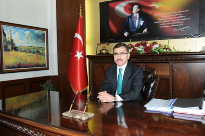 Valisi Turhan: Bayramlar Dargınlıkların Unutulduğu Mübarek Günlerdir