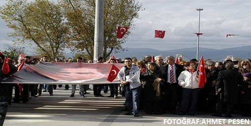 CHP Bandırma ilçe örgütünden Cumhuriyet kutlaması
