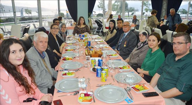 Şehit aileleri ve gazilere iftar