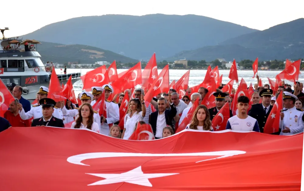 Erdek 15 Temmuz’da tek yürek oldu