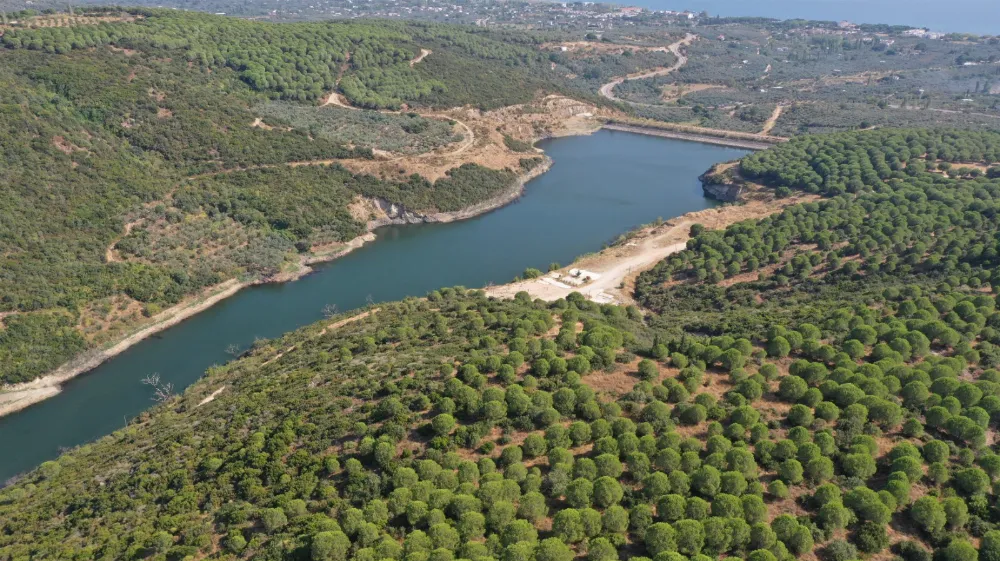 Büyükşehir, 150 bin zeytin ağacı daha suyla buluşturdu