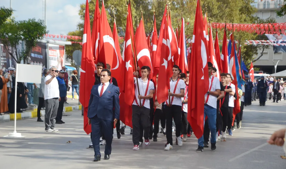 Bandırma, kurtuluşunu kutladı