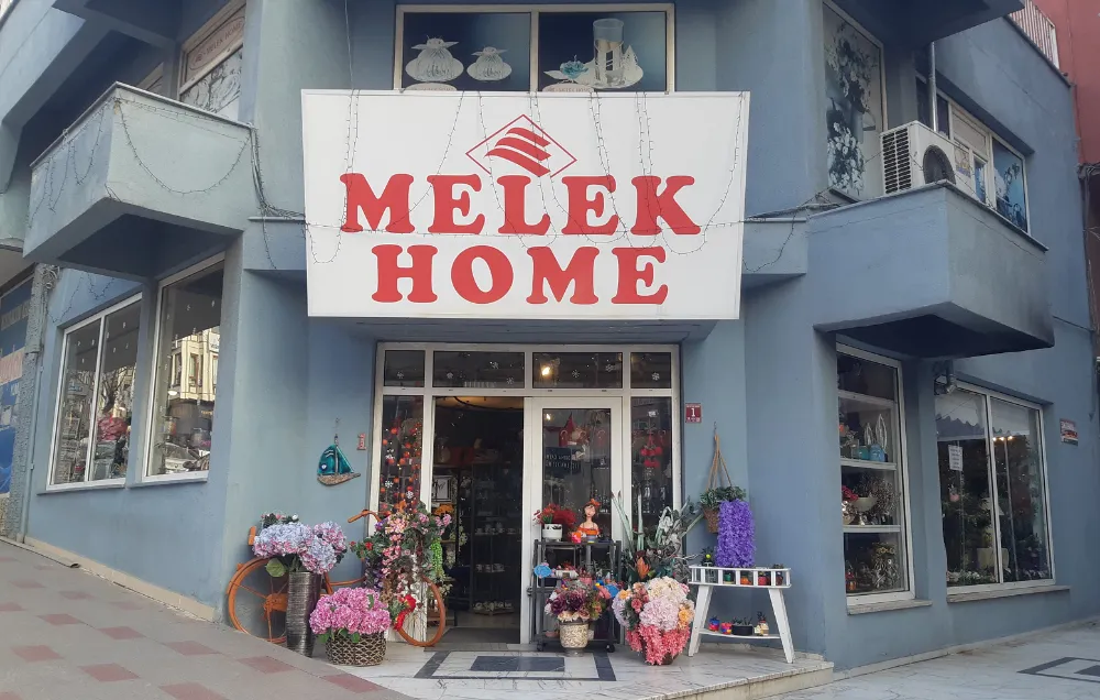 Melek Home, büyüleyici şıklık ile 14 Şubat Sevgililer günü için kreasyonunu yeniledi.