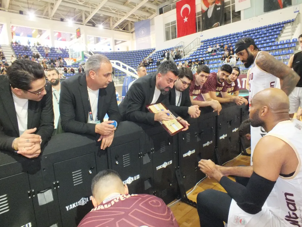 Bordo Basket’te radikal karar