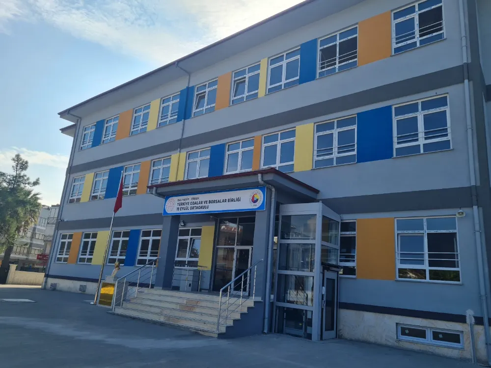 Erdek TOBB 18 Eylül Ortaokulu Yeni Binasında Eğitime Başladı
