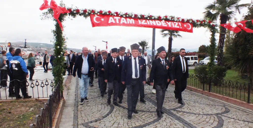 Atatürk Bandırma’da
