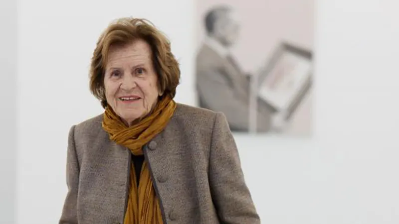 Nermin Abadan Unat vefat etti