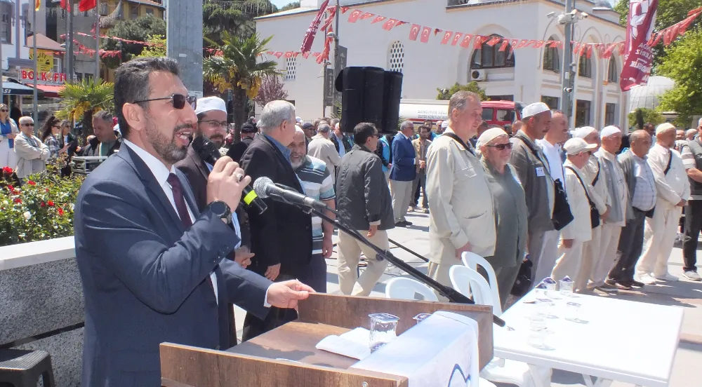 Bandırma’lı Hacı adayları kutsal topraklara uğurlandı