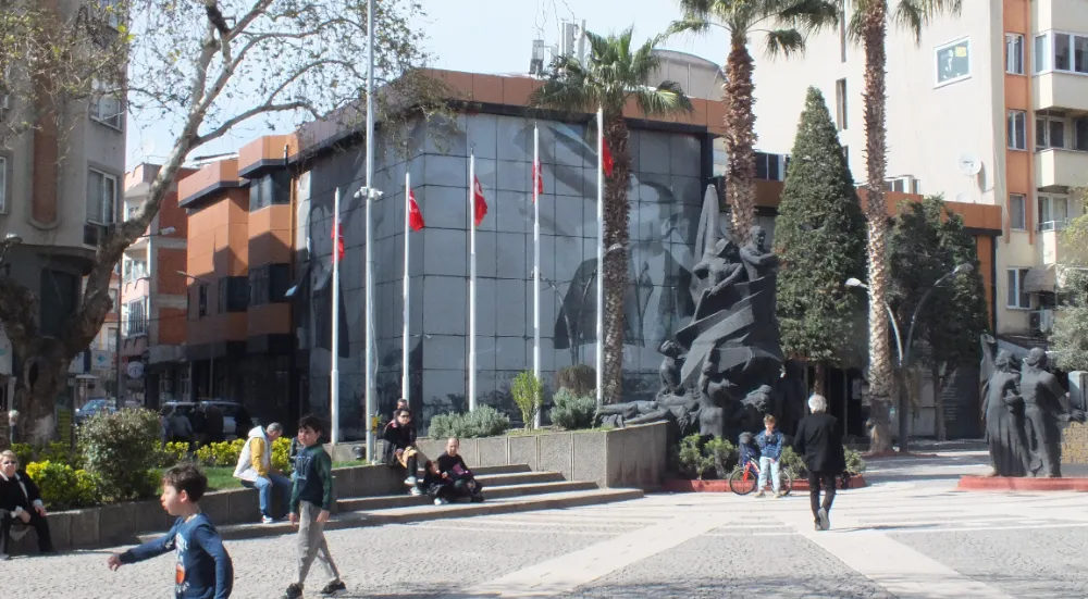 Kastri’de ruhsatlara devam
