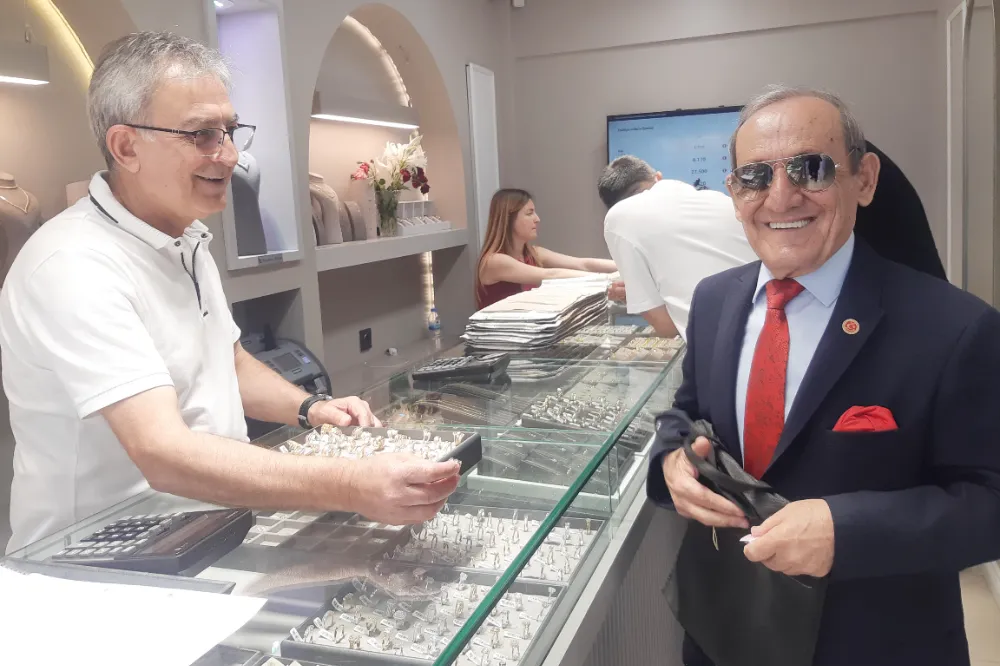 Başkan Sivaslı, Kuyumcu Metin Ok ile akraba oldu.