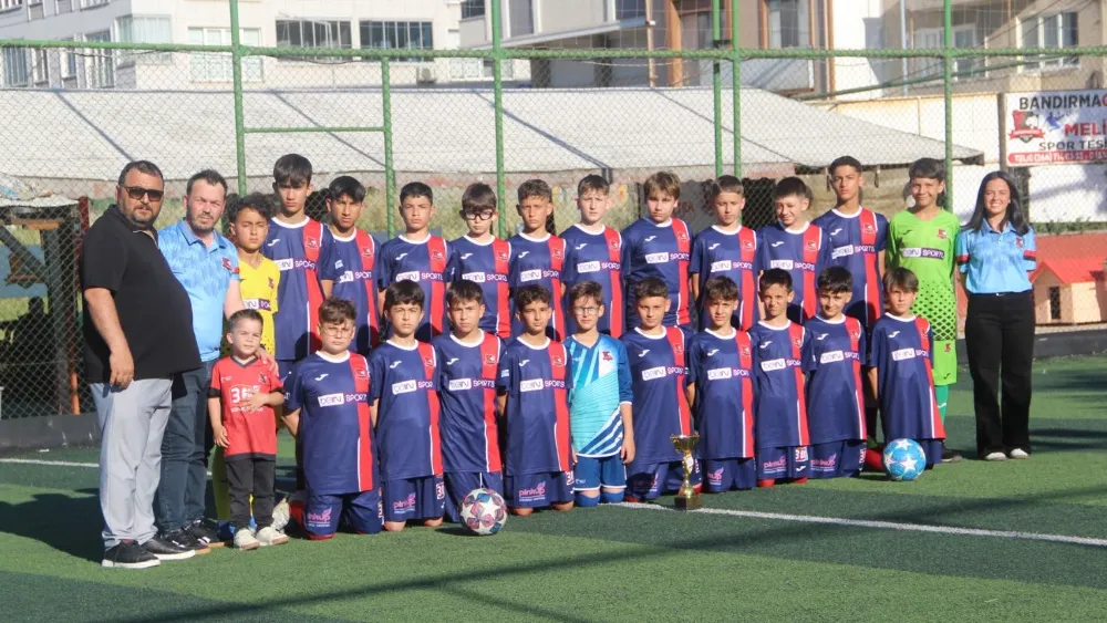 Şampiyonluğu aileleri ile kutladılar.