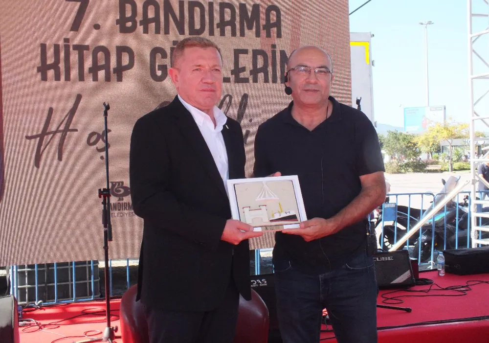 Akdemir, doğa ve çevre katliamını anlattı