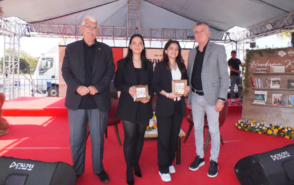 Yolagelen ve Kara’dan edebiyat söyleşisi