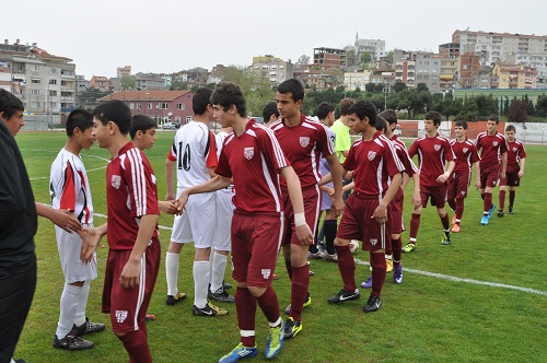 U-14 Gençlerde Bandırmaspor Şampiyon oldu.