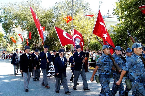 Bandırma da Zafer coşkusu