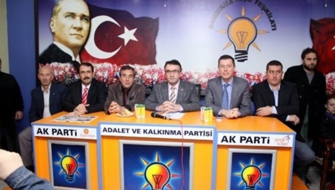 AKP`de, beklenen açıklama