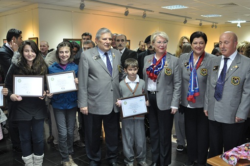 Rotary,  geleceğin ressamlarını keşfediyor.